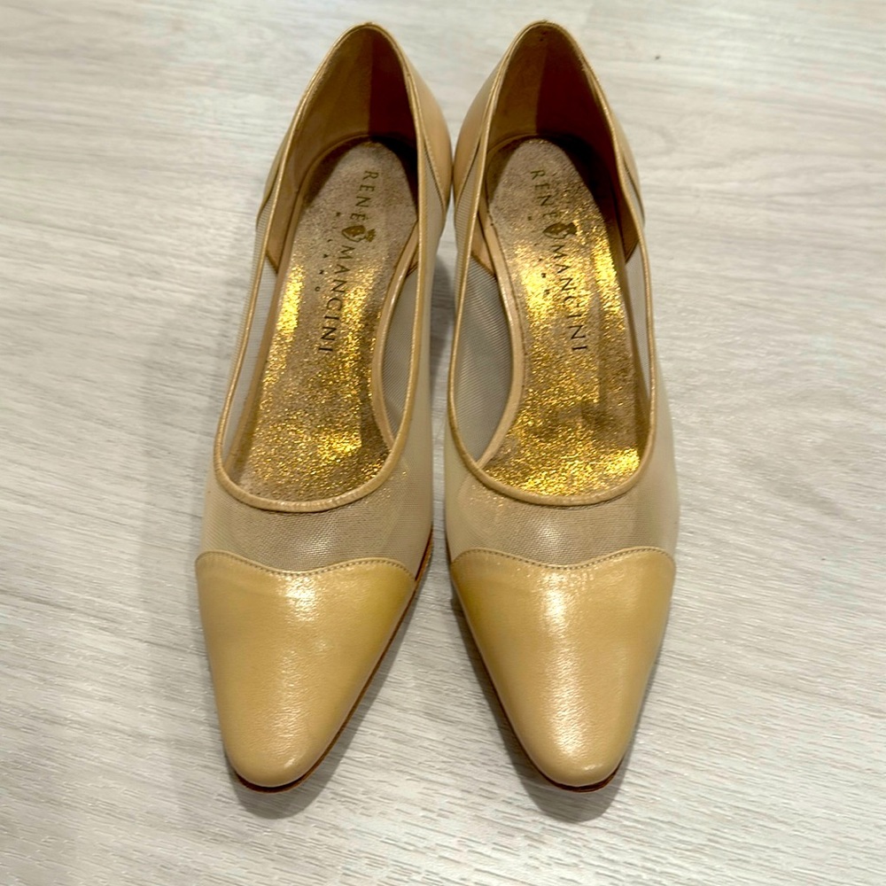 Rene Mancini pumps